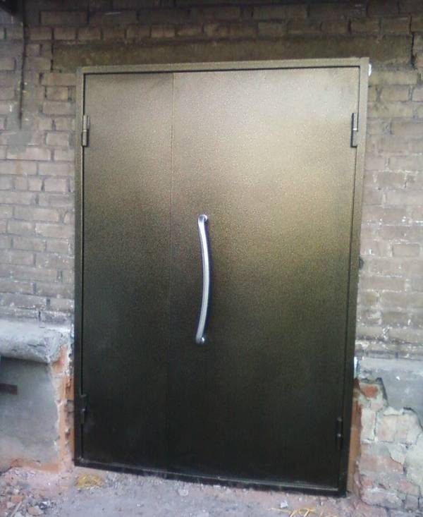 Фото Двери металлические тамбурные
