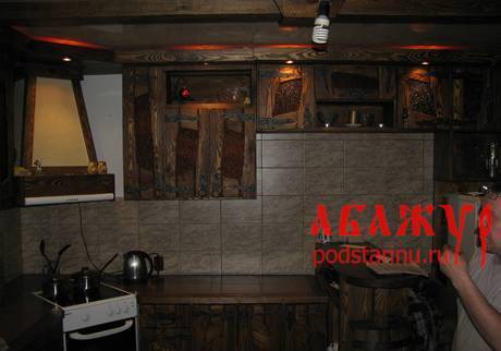Фото Деревянные кухни под старину. "Абажур".