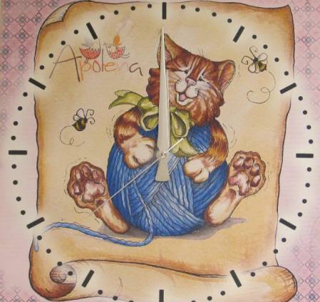 Фото Детские текстильные часы "киса с клубком"