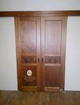 фото Раздвижная деревянная дверь