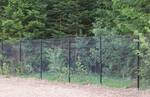 фото Забор из оцинкованной сетки рабицы. Высотой 1,5 м.