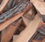 фото Лиственница Сосна перемешанные сухие дрова колотые