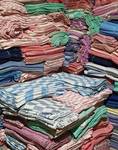 фото Одеяла байковые разноцветные с хранения