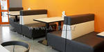 фото Диваны в кафе и столы в кафе