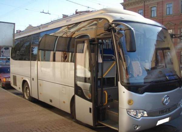 Фото Микроавтобусы, автобусы и минивены для различных поездок