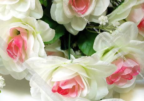 Фото Искусственные цветы розы