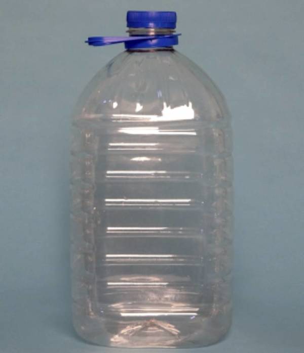 Фото Бутылка Пластиковая ПЭТ 4,8 литра под воду, омыватель