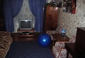 Фото Большая уютная комната (21 м2) посуточно в центре Санкт-Пете