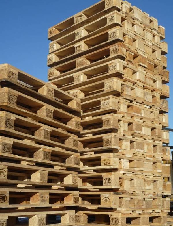 Фото Продажа деревянных поддонов (паллетов)