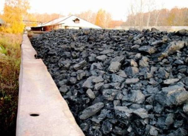 Фото Уголь каменный ДПК с доставкой от 2 тонн.