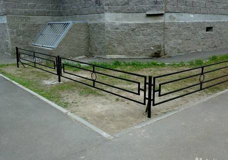 Фото Забор секционный,газонное ограждение. забор из профнастила