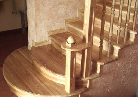 Фото Деревянные лестницы. Лестницы из дерева.