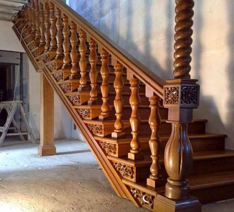 Фото Деревянные лестницы из дуба и ясеня