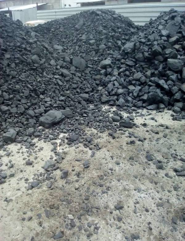 Фото Балахтинский уголь россыпью и в мешках