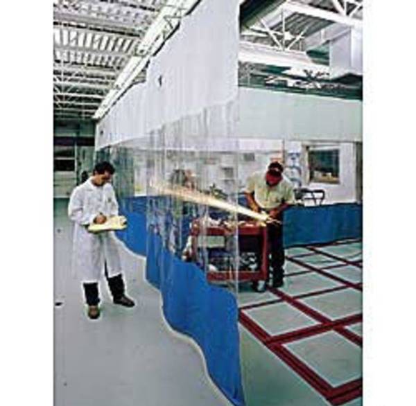 Фото ПВХ завесы для производств и бизнеса