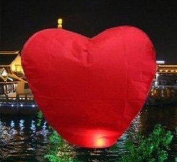 Фото Небесный 2D фонарик в форме сердца