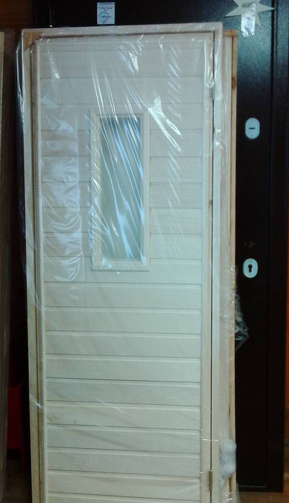 Фото Дверь для бани осина со стеклом 1800х700