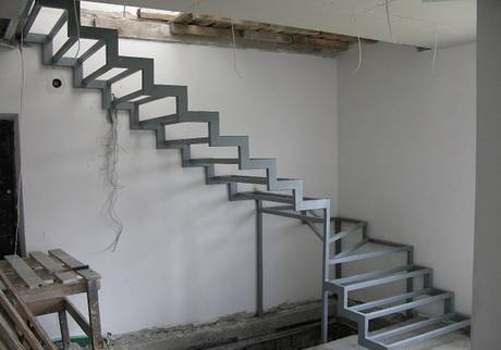 Фото Изготовление и установка лестниц