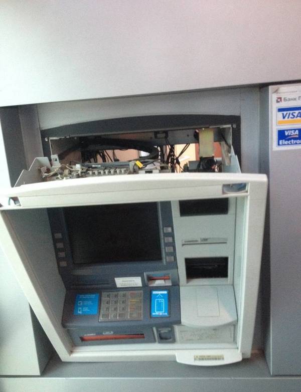 Фото Обслуживание банкоматов.