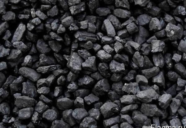 Фото Уголь бурый Балахтинский эко-горошек в мешках по 27 кг.