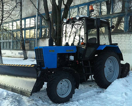 Фото Уборка снега! Вывоз снега! Услуги трактора МТЗ-82!