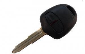 Фото Ключ для Mitsubishi Outlander с кнопками