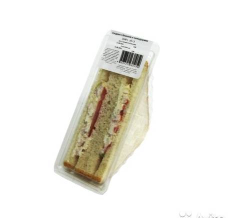 Фото Клубные сендвичи в пластиковых контейнерах