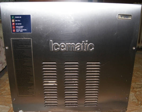 Фото Льдогенератор Генератор льда Icematic F200