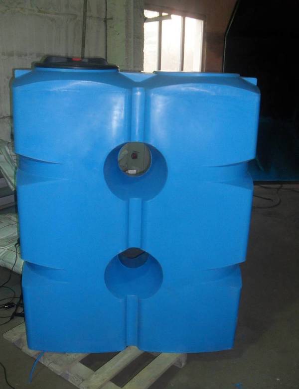Фото Емкости для воды и дизтоплива К-1000 литров