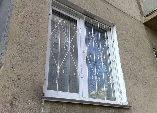 Фото Решётки на окна Новосибирск