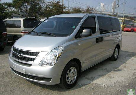 Фото Заказ минивена Hyundai Starex для пассажирских перевозок