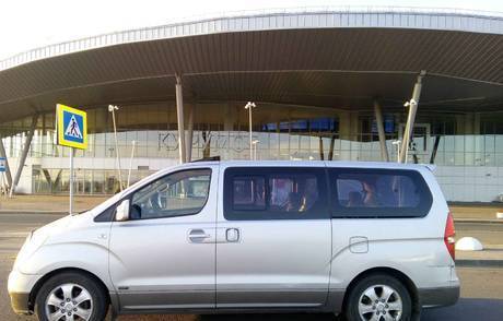 Фото Минивэн такси в аэропорт Курумоч вместительный багаж в Самар