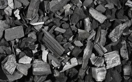 Фото Древесный уголь дуб, бук, ясень, граб экспортные поставки.