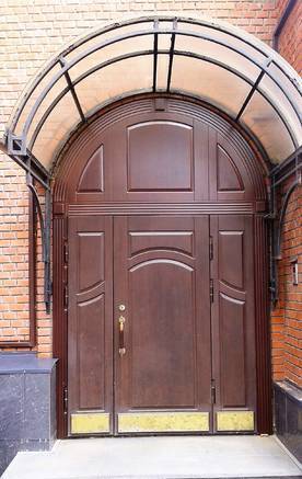 Фото Арочные металлические двери.