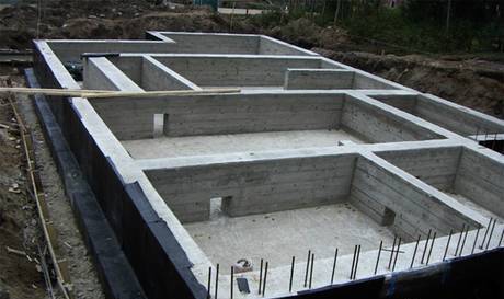 Фото Заливка фундамента дома - Цена бетонных работ
