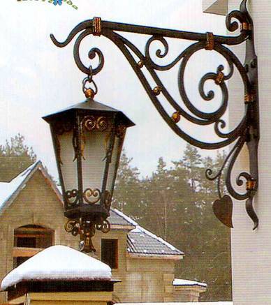 Фото Кованые фонари для дома и сада Кузнечный цех "Династия"