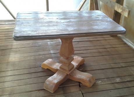 Фото Стол деревянный 1.2м на 1.2м фигурный