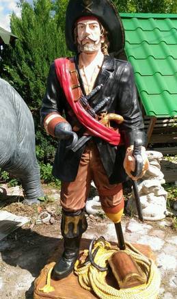 Фото Купить скульптуру садовую большую Пират в Москве,Москов.обл