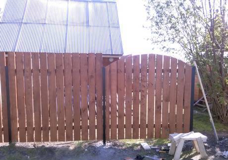 Фото Забор из дерева