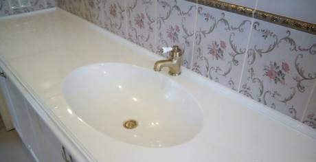 Фото Столешницы для ванной комнаты из искусственного гранита