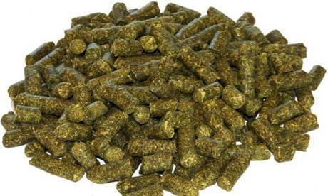 Фото Витаминная травяная мука (100% люцерна) гранулы 8мм в мешках