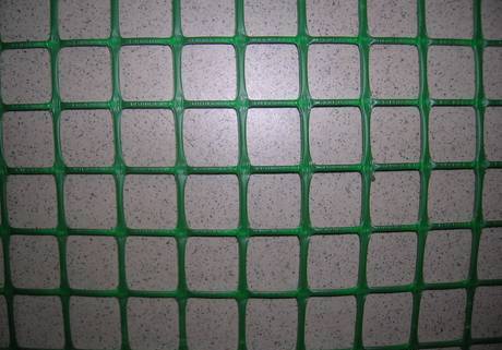 Фото Сетка пластиковая садовая решетка 24х24 0,5х5м хаки-зел.