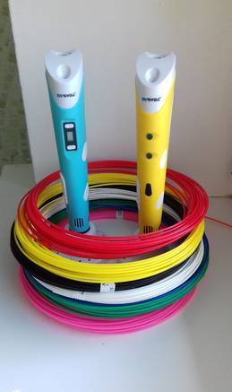 Фото Пластик для 3D ручки, наборы по 5 и 9 цветов