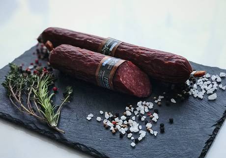 Фото Сыровяленые и сырокопченые мясные изделия из марала