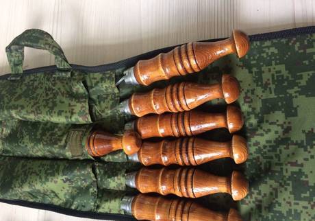 Фото Шампуры с деревянными ручками и гравировкой