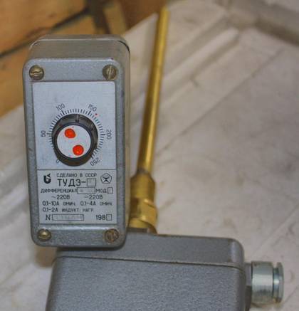 Фото Терморегулятор (термостат) ТУДЭ-4М1 (t 0-250C) 250мм