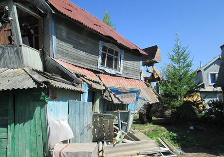 Фото Разбор, демонтаж старых домов, зданий, построек