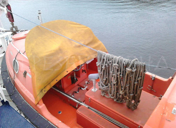 Фото Чехлы-тенты на лодки и корабли