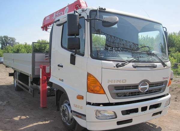 Фото Hino 500 6 тонн бортовой грузовик с КМУ Unic (Юник) 374