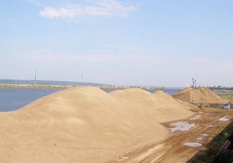 Фото Речной песок с доставкой от 20 м3